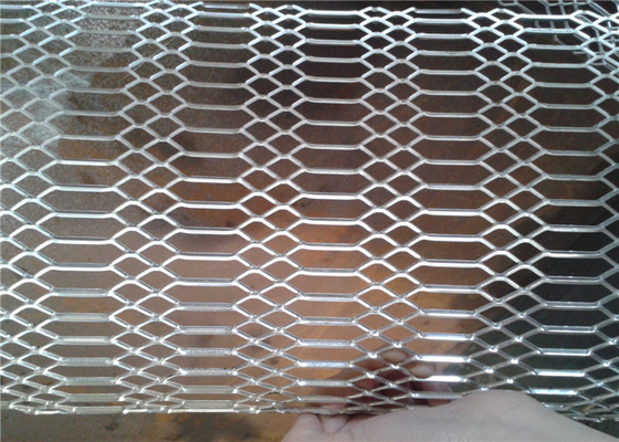 Special Hole Pattern Expanded Metal Mesh Making Machine For Decoration